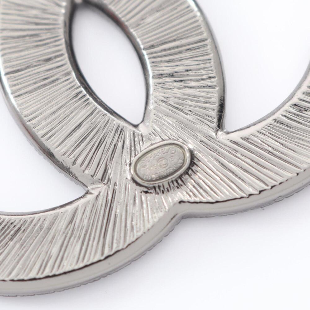 CHANEL Black Logo Brooch - Picture 3 of 5